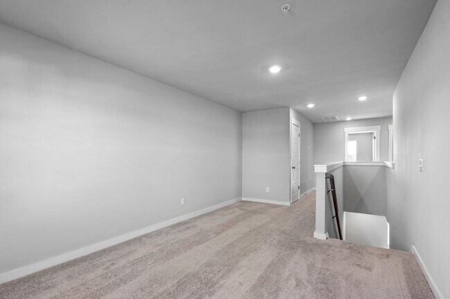 Building Photo - 356 Casper Dr