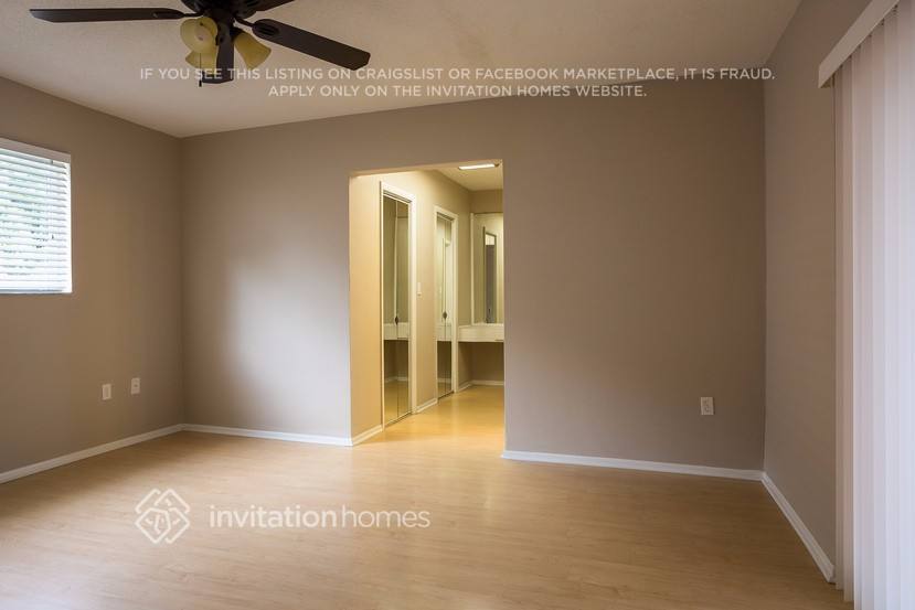 Building Photo - 9020 SW 55th Ct