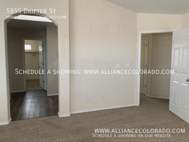 Building Photo - 5855 Drifter St