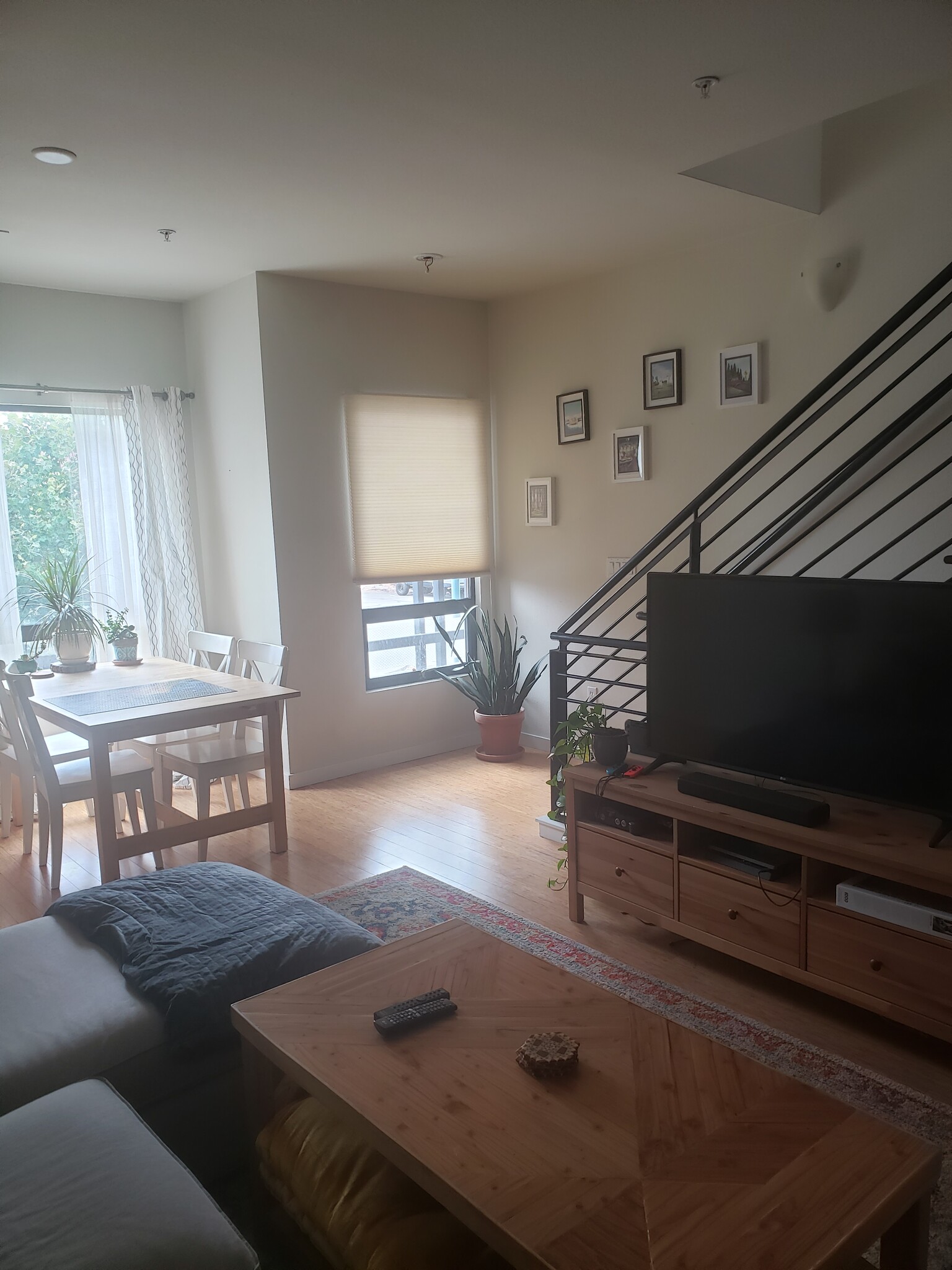 Building Photo - 1207 Wood St