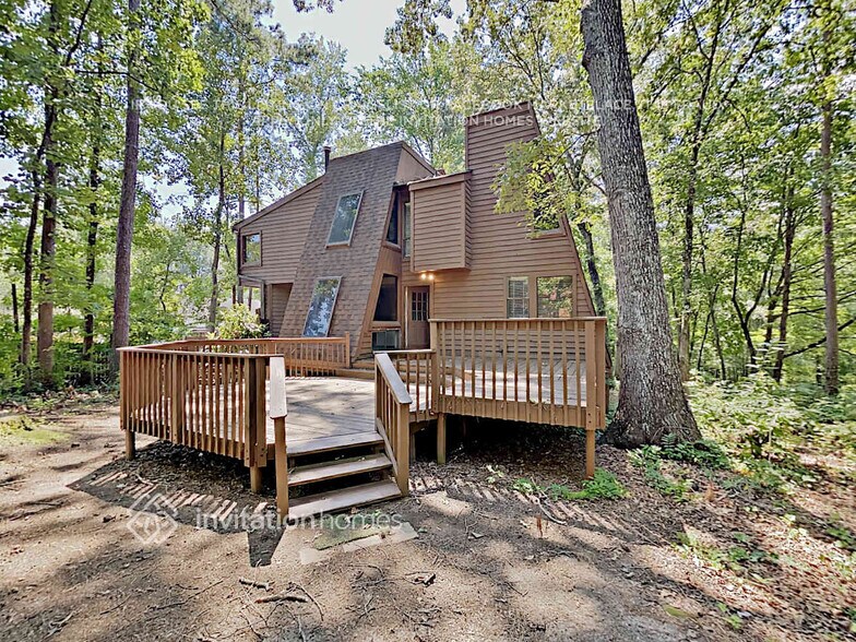 Building Photo - 2955 Pond View Ct