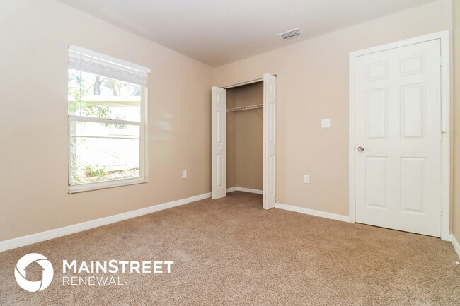 Building Photo - 2045 14th St S