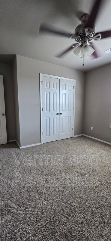 Building Photo - 5007 SW Fieldstone Blvd