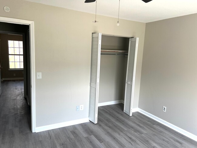 Building Photo - Available Now! Two-bedroom Duplex in Socas...