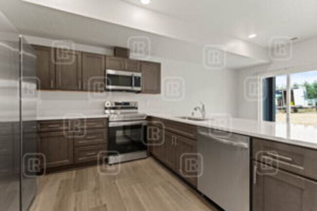 Building Photo - 209 S Grady Ln