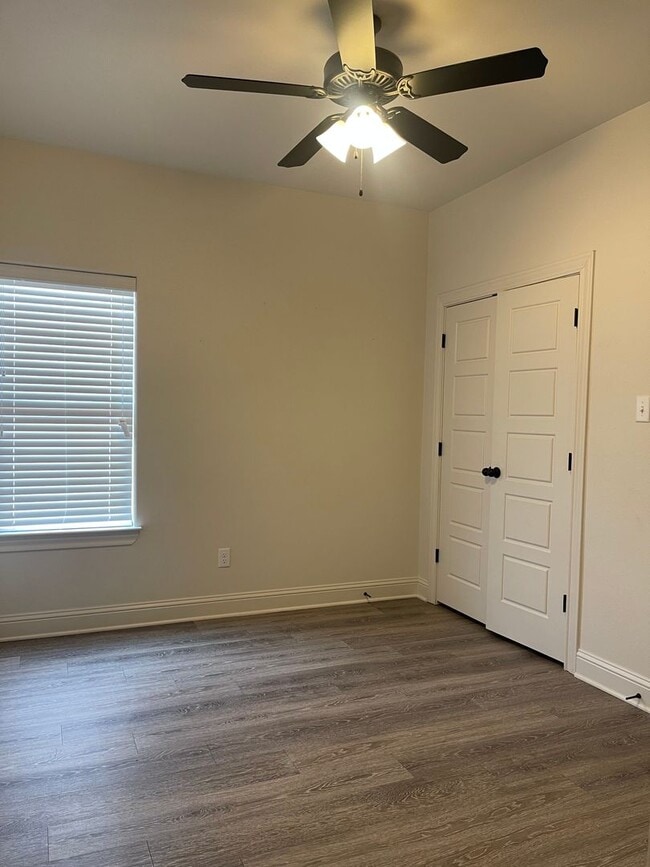 Building Photo - 2007 102nd St