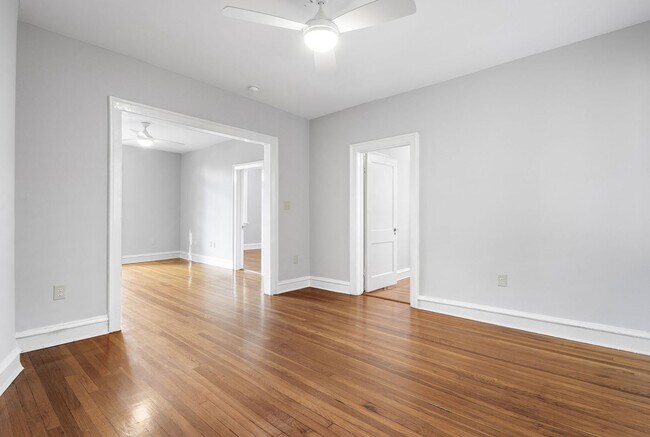 Building Photo - ADORABLE CONDO ON ARTHUR ASHE BOULEVARD