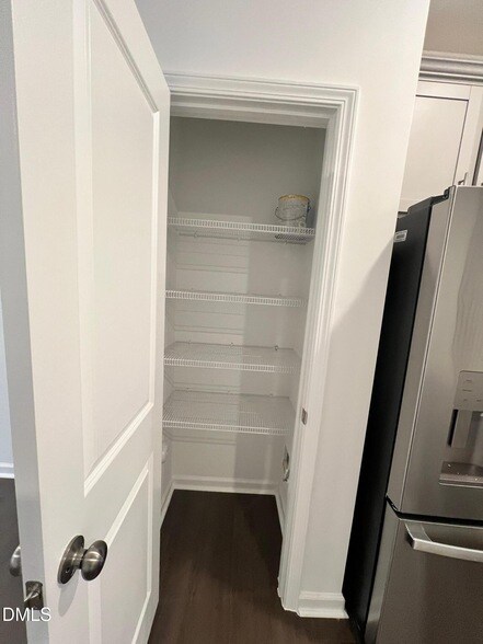 Building Photo - 2305 Oakwood Mdws Ct