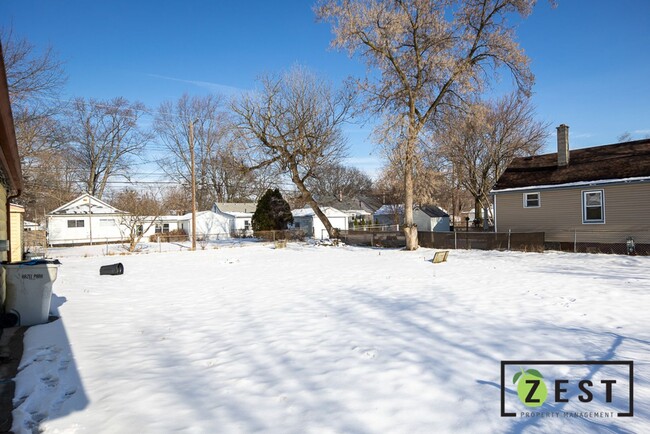 Building Photo - Charming 3-Bedroom Ranch Home