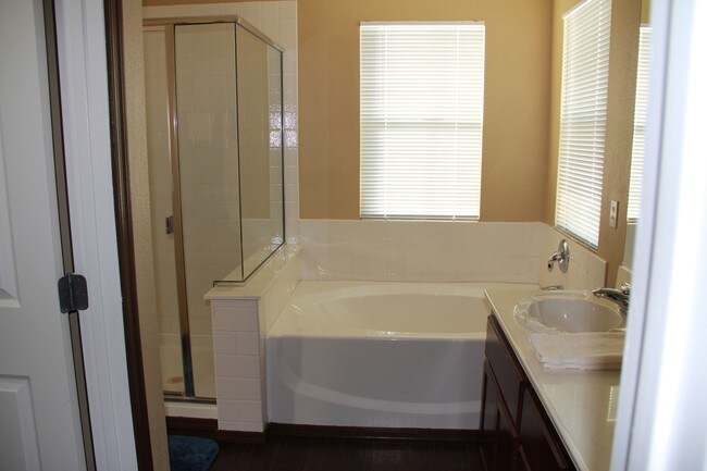 Building Photo - 916 Appaloosa Hills Ave