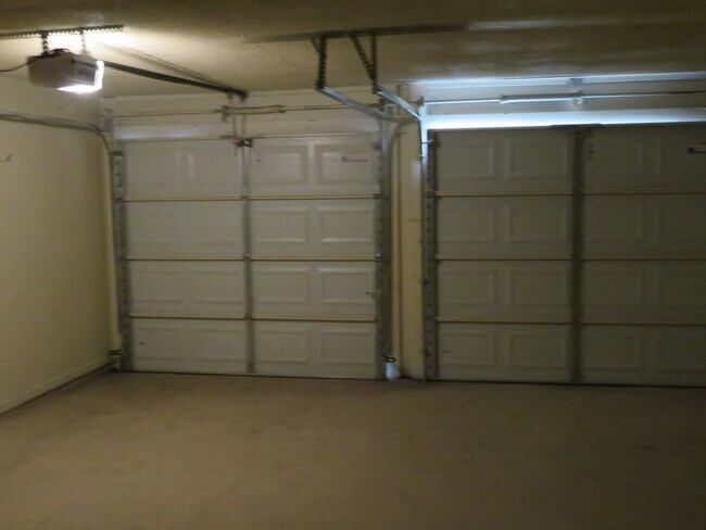 Building Photo - 1710 Kangaroo Ave