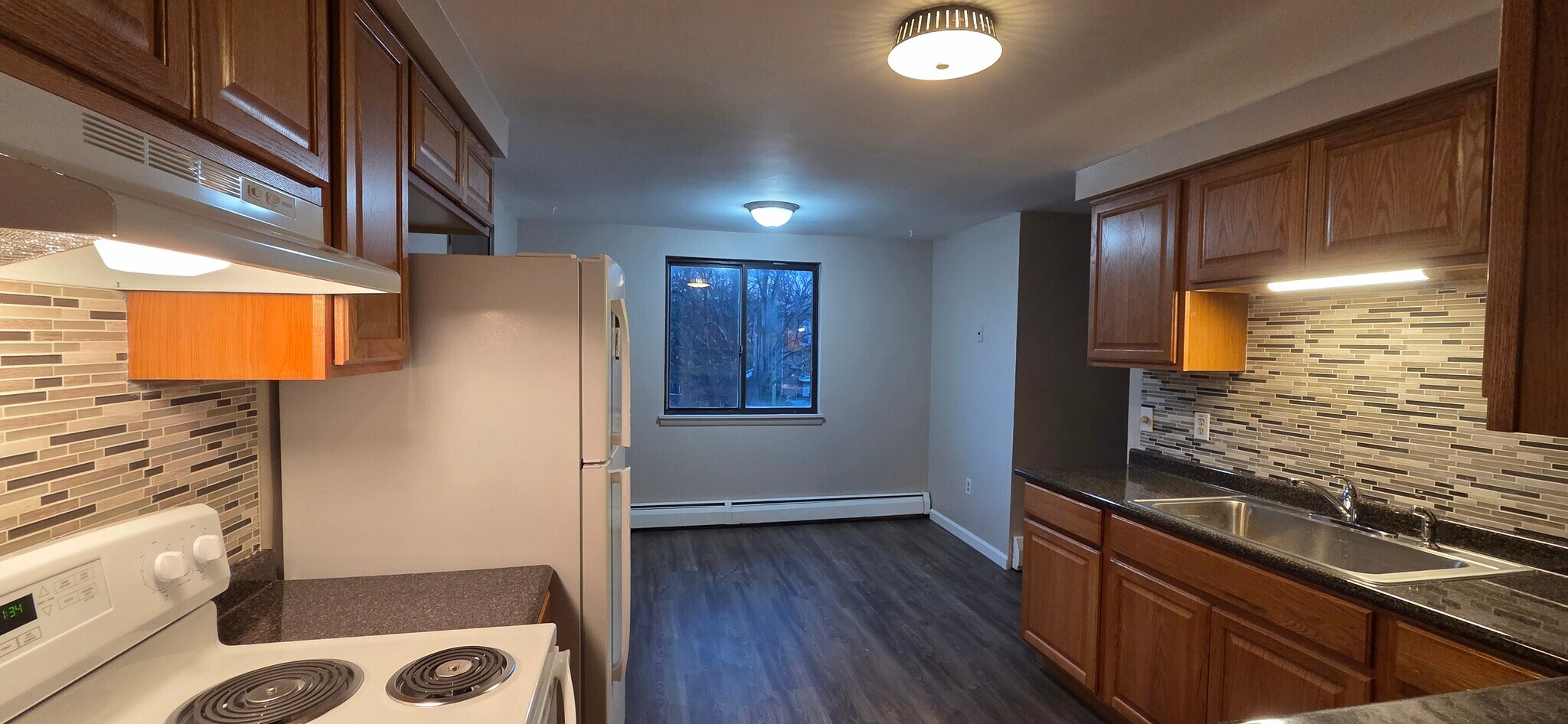 Building Photo - 175 Robert Dr