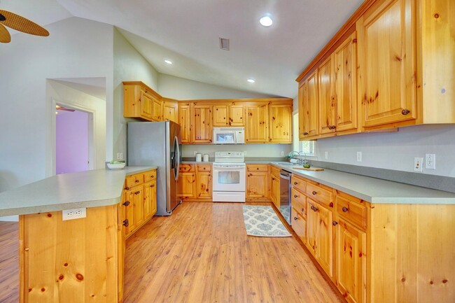 Building Photo - Peaceful Pungo living