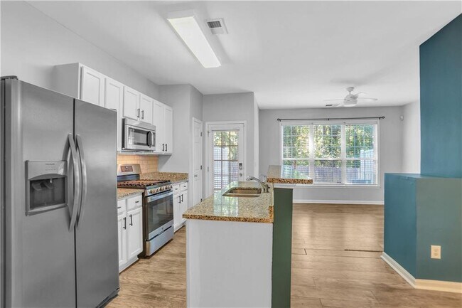 Building Photo - 1634 Jackson Way