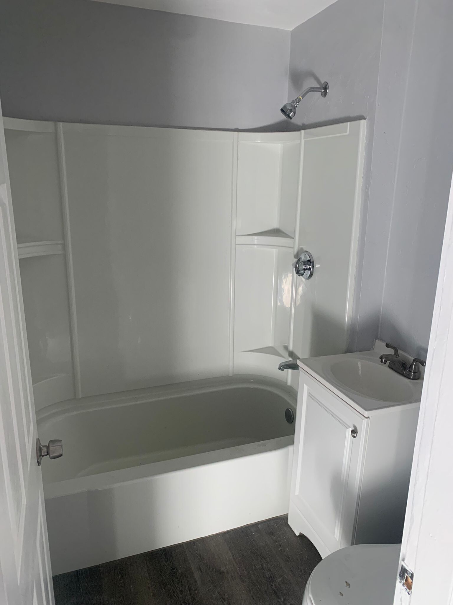 Building Photo - 16 Catharine St