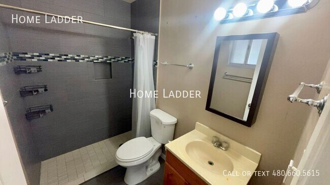 Building Photo - 1128 E Broadmor Dr