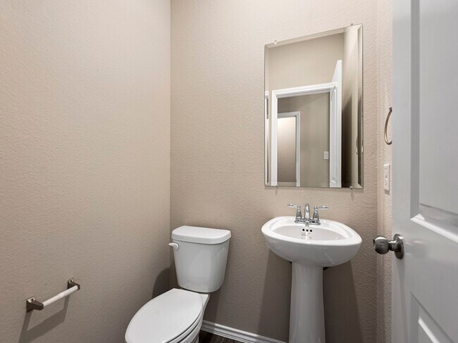 Building Photo - 9278 Inland Leather Ln