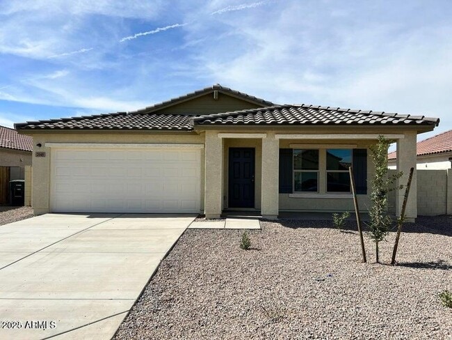 Primary Photo - 2048 E Velvet Pl