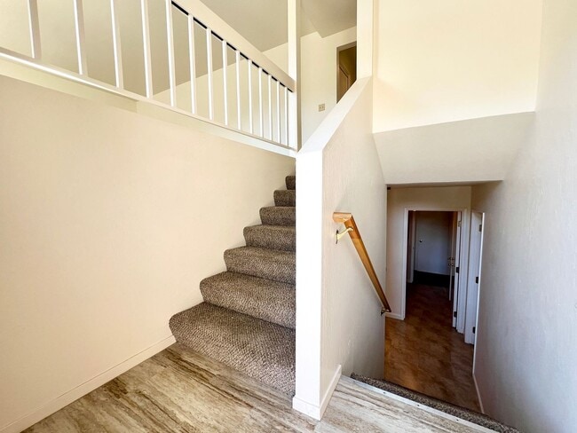 Building Photo - Spacious 4-Bed, 3-Bath Single-Family Home ...