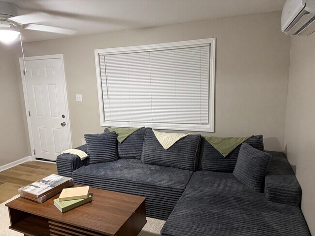 Building Photo - North Helen