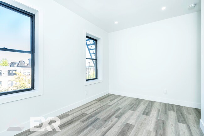 Building Photo - 641 St Marks Ave