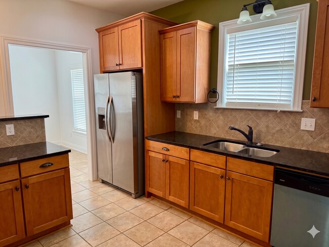 Building Photo - 4BR home close to downtown Watkinsville