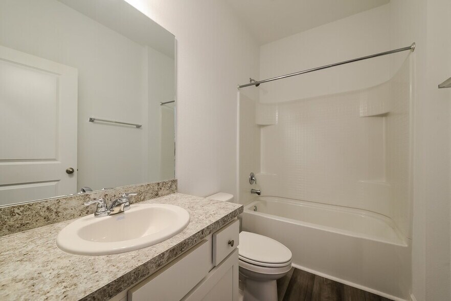 Building Photo - 984 Ocean Spray Dr