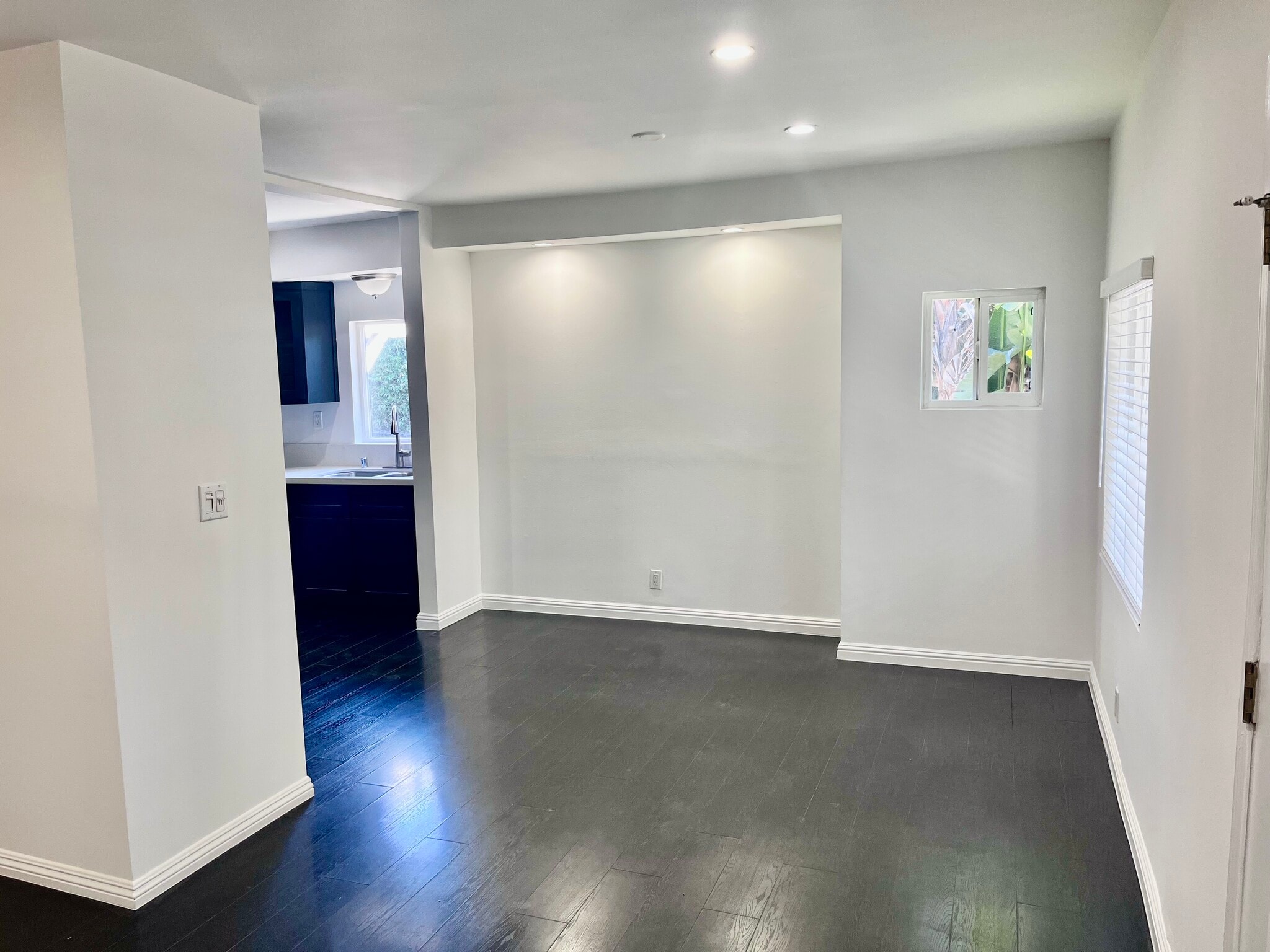 Building Photo - 1253 Cypress Ave