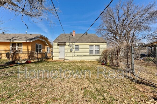 Building Photo - 1524 SW Binkley St