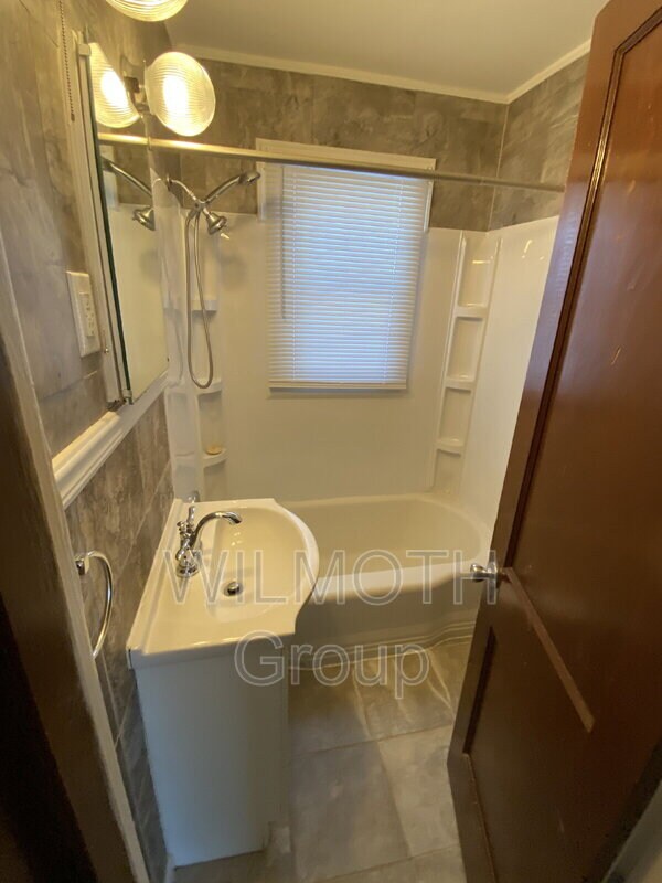 Building Photo - 1404 Walton St