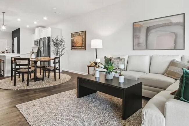 Building Photo - Beautiful Townhome for Rent!