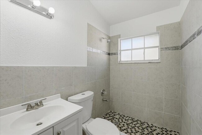 Building Photo - 4019 Caban Ct