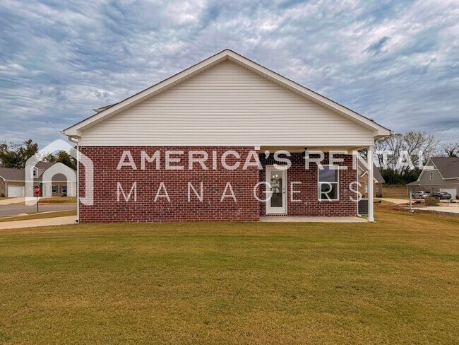 Building Photo - Elegant 4 Bedroom Retreat in Meridianville!