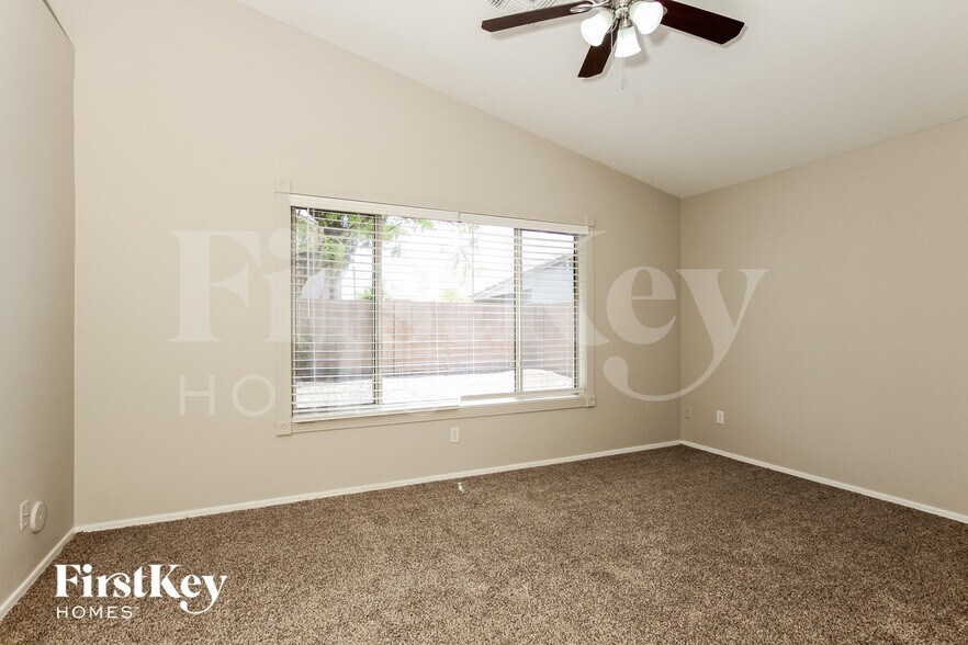 Building Photo - 7225 W Blackhawk Dr
