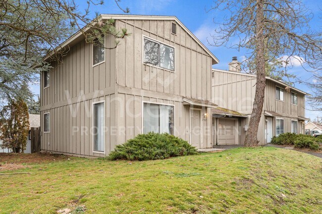 Building Photo - 2702 E 31st Ave