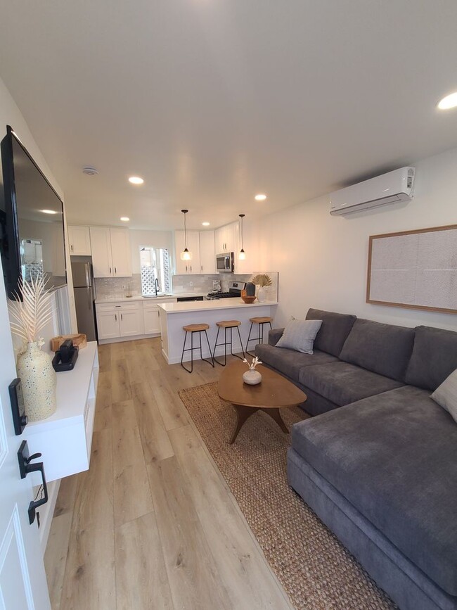Building Photo - Newly remodeled and fully "furnished" 1 be...