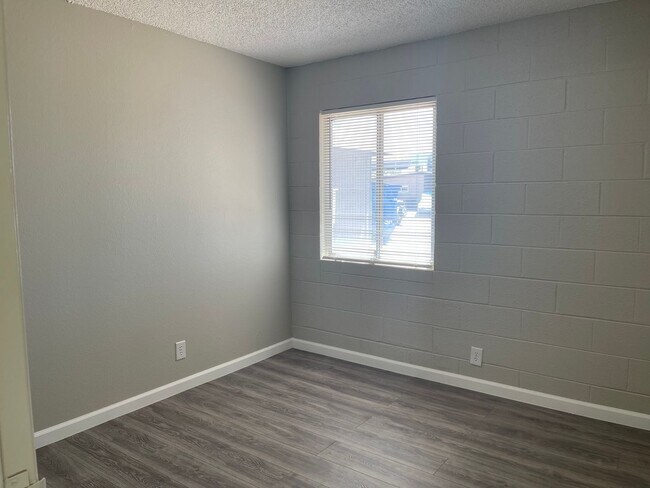 Building Photo - Charming 3-Bedroom Home Near UNLV & the Strip