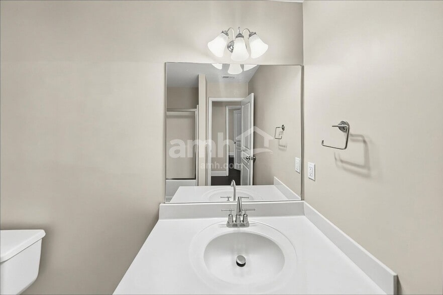 Building Photo - 414 Arrowhead Trl