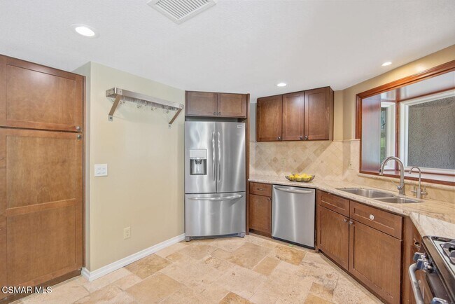 Building Photo - 6317 Gitana Ave