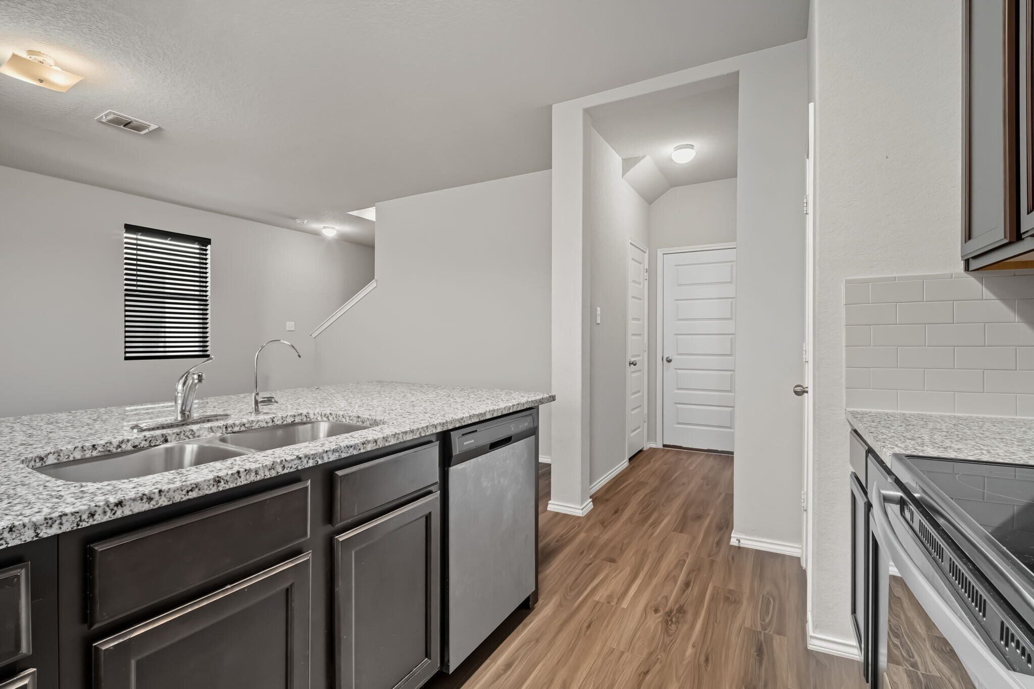Building Photo - 5415 Moni Rock Dr