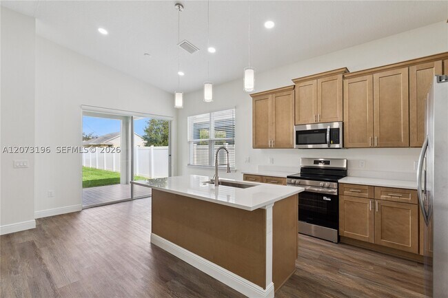 Building Photo - 1296 Moselle Ave