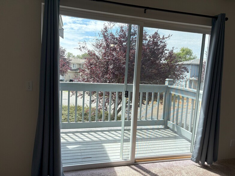 upper floor deck - 2100 E Illinois St