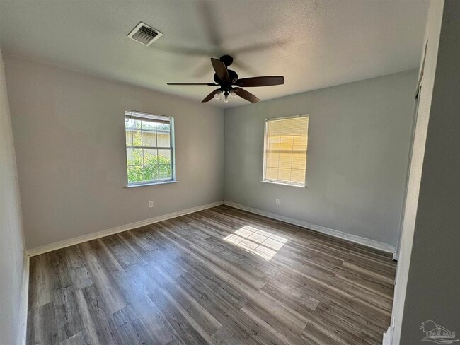 Building Photo - 6130 Syrcle Ave