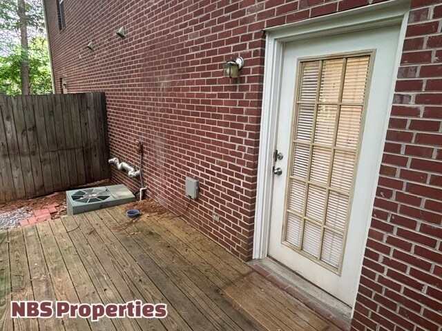 Building Photo - 2920 Colt Dr NE
