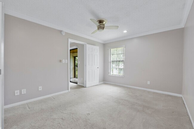 Building Photo - 9413 Boca Cove Cir