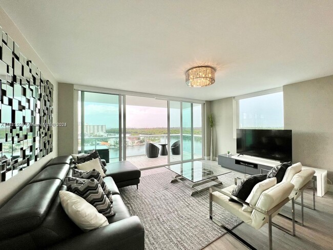 Building Photo - 400 Sunny Isles Blvd