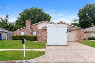 Building Photo - 3618 Quail Meadow Dr