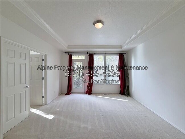 Building Photo - 4143 NW Meisner Dr