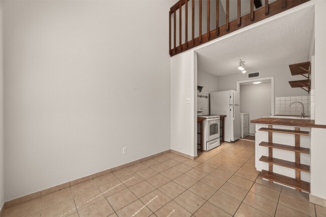 Building Photo - 8483 Sands Point Dr