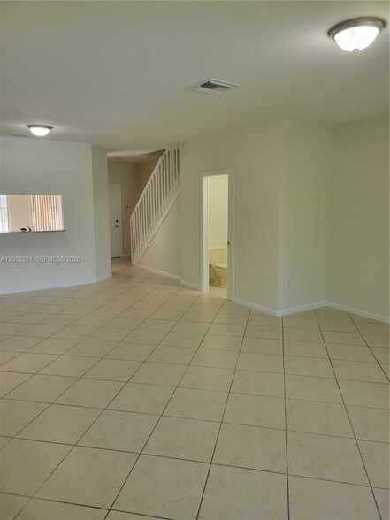 Building Photo - 2578 SW 82nd Ave
